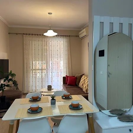 Tirana Τίρανα